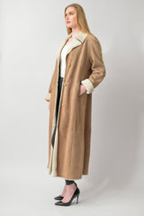 Leichter eleganter Damen Lammfellmantel aus Merinolammfell in beige Pelzvelour tailliert