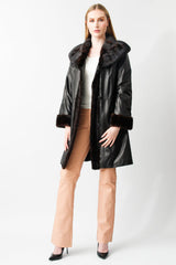 Eleganter Damenkurzmantel mit Kragen in dunkel braun