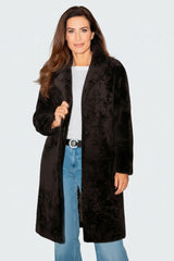 Langer Damen Curly Lammfellmantel in braun und Reverse hochschließbar