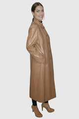 echter langer Damen Ledermantel mit Stehkragen und Ziernähten, Farbe camel, Lammnappa