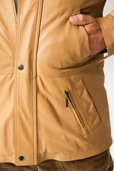 Längerer sportlicher Herren Lederparka aus Lammnappa in Camel wattiert