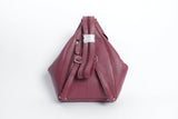 Alltags Lederrucksack aus robusten Rindleder in rot, blau und schwarz