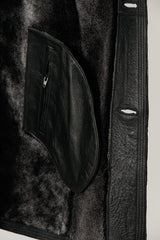 Klassische Herren Winter Lammfelljacke in schwarz nappiert zum knöpfen