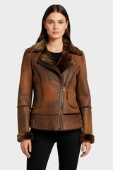 kurze Damen Lammfelljacke mit Schrägreißverschluss,sportliche Form