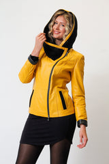 Damen kurz in Lammnappa mit Baumwollkapuze in gelb schwarz tailliert