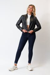 Kurze Damen Lederjacke aus Lammnappa schwarz tailliert fast Kragenlos unwattiert