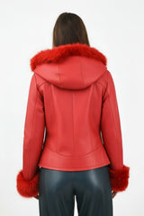kurze rote gewachsene Damen-Lammfell-Jacke mit Kapuze & Reißverschluss