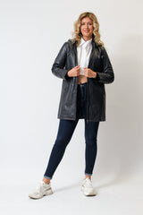 Lange Damen Lederjacke Lammnappa navy mit Kapuze und leichter Wattierung
