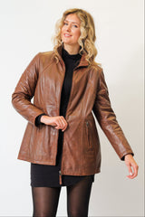 Längere Damen Lederjacke-Lammnappa in washed braun wattiert mit Reißverschluss