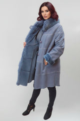 Echter Damen Lammfellmantel in blau mit Blaufuchs
