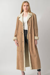 eleganter Damen Lammfellmantel aus Merinolammfell in beige  Pelzvelour tailliert