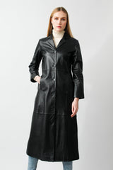 Damen Übergangsmantel aus Lammnappa schwarz tailliert mit Schlitz zum knöpfen