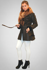 Längere braune Damen Lammfelljacke Schaffell leicht mi schickem Fellkragen