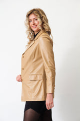 Schicker Damen Lederblazer in Lammnappa in camel zum Knöpfen
