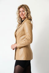 Schicker Damen Lederblazer in Lammnappa in camel zum Knöpfen