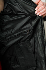 Damen Lederparka Kapuze und Finnraccoon Fellstreifen in schwarz aus Lammnappa