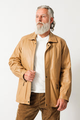 Längerer sportlicher Herren Lederparka aus Lammnappa in Camel wattiert