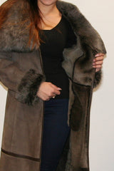 Damen Lammfellmantel mit großem Kragen