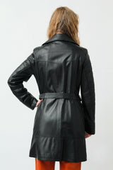 Schwarze längere sportliche Damen Gürteljacke aus Lammnappa und asymmetrischen Reißverschluss