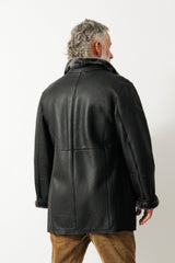 Klassische Herren Winter Lammfelljacke in schwarz nappiert zum knöpfen