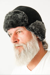 Schwarze Herren Lammfellmütze Tschapka mit Ohrenklappen verstellbar und außen nappiert