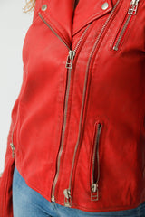 Damen Biker Lederjacke Rot Lammnappa mit Steppnähte und viele Zipper