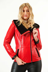 Damen kurz in Lammnappa mit Baumwollkapuze in rot schwarz tailliert