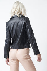 Damen Kurzjacke in schwarz aus Lammnappa tailliert, Leder Schmidt Online seit 1991