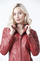 Kurze Damen Lederjacke in rot mit Reißverschluss Taschen und dünnen Lammnappa, Leder Schmidt Online Leipzig