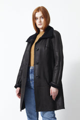 leichte Damen-Lammfelljacke-Firma Christ-schwarz-zwei Einschubtaschen