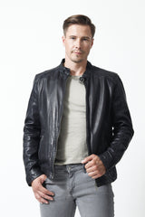 Coole Herren Biker Lederjacke Schwarz aus Lammnappa mit Stehkragen