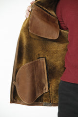 Kurze Herren Lammfelljacke Entrefino Braun mit Stehkragen und Brusttaschen