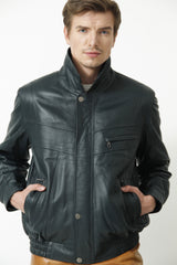 Kurzer Herren Lederblouson als Übergangsjacke aus Lammnappa in Petrol