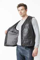 Top moderne Herren Freizeitweste in Lammnappa Texas Braun mit viele Taschen und V-Ausschnitt, Leipzig - Leder Schmidt Online