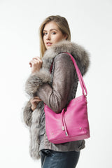 Weiche leichte Damen Ledertasche aus Rindnappa mittelgroß in Farbe Pink