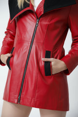 Damen Lederjacke tailliert in Lammnappa Rot/schwarz mit Kapuze gestrickt