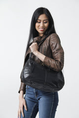 Damen Leder Tragetasche aus Rindnappa in schwarz für den Alltag