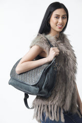 Große Damen Ledertasche mit kurzem und langem Riemen in grün