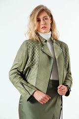 leichte Damen Biker Lederjacke aus Lammnappa in Green mit Nieten