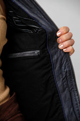 Kurze Bikerstyle Damenlederjacke in Navy vintage Lammnappa mit abnehmbare Kapuze