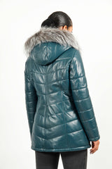 Damen Lederparka Lammnappa mit Silberfuchskapuze in althema mit schwarz Kontrast