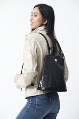 Edler Rucksack aus Rindseder in schwarz mit Croco Optik