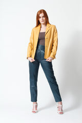 Kurze Damen Lederblazer tailliert aus Lammnappa in Gelb zum knöpfen