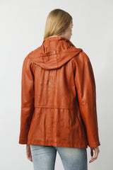 Taillierte sportliche Damen Lederjacke aus Lammnappa mit crash-Optik Orange