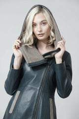 Damen Lederjacke tailliert in Lammnappa Petrol/Beige mit Strickkapuze