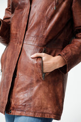 Damen Lederparka Lammnappa Braun Vintage Look mit Kapuze und Finnraccoonbesatz