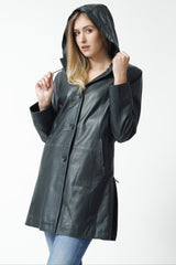 Damenkurzmantel mit abnehmbarer Kapuze in Lammnappa Petrol mit schwarz abgesetzt