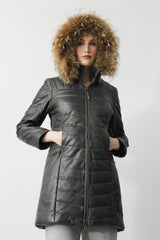 Weicher Lammnappa Lederparka mit Kapuze und Echtfellbesatz in Grey wattiert