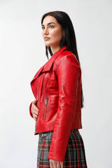 Kurze Damen Lederjacke aus echtem softigen weichem Lammnappa in rot