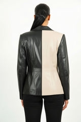 Kurzer dünner Damenlederblazer aus Ziegennappa in Schwarz Beige mit Reverse